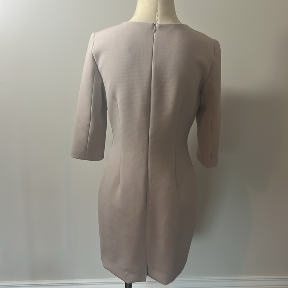 Elegant Long Sleeve Dress with Bow Detail - Picture 3 of 6